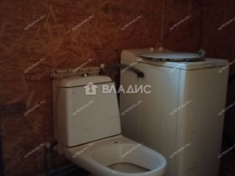 dom-derevnya-bolshie-kruty-koverninskiy-municipalnyy-okrug фото