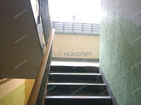3-komnatnaya-ul-pyatigorskaya-d-10 фото