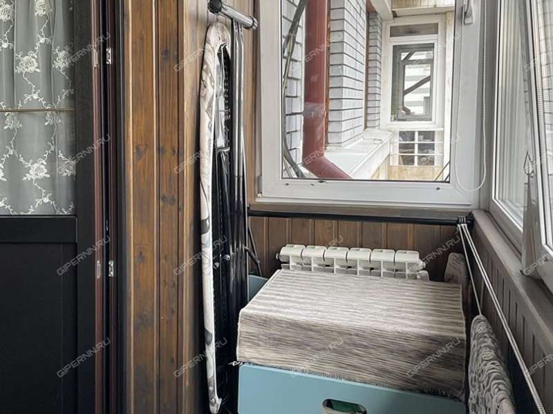 четырёхкомнатная квартира на улице Воровского дом 24