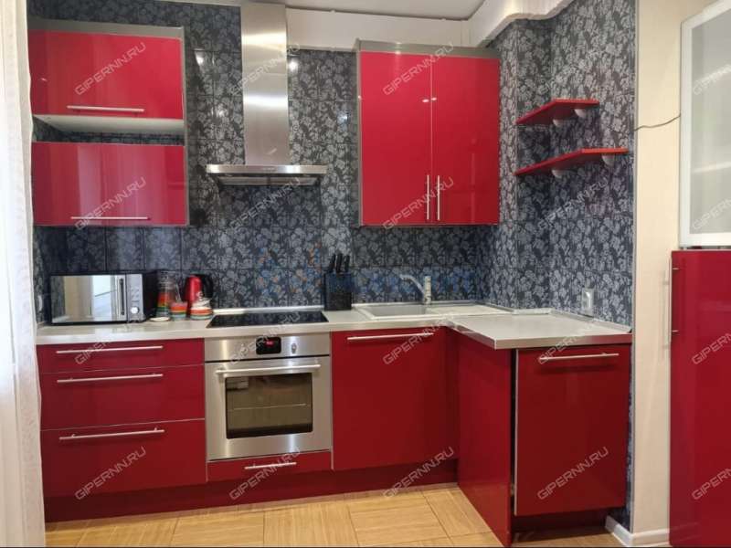 трёхкомнатная квартира на улице Богдановича дом 4