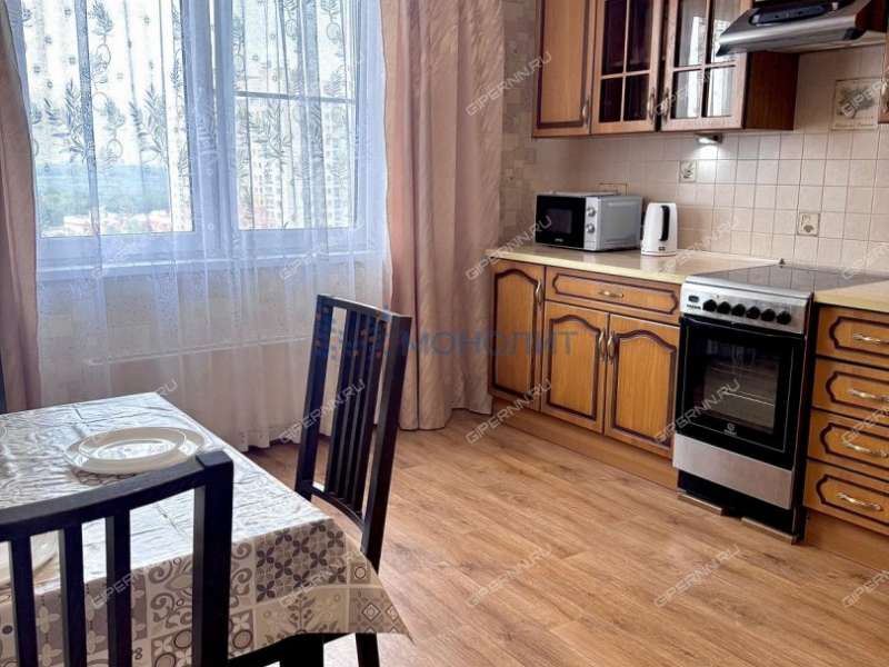 трёхкомнатная квартира на улице Академика Сахарова дом 111 к2