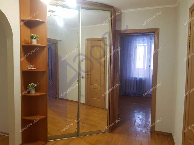 трёхкомнатная квартира на улице Героя Елисеева дом 8