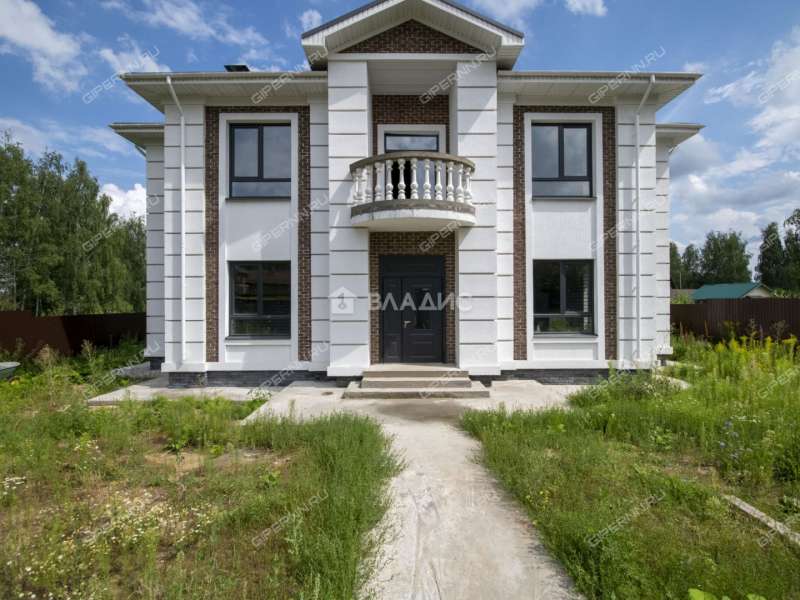 дом на  деревня Утечино