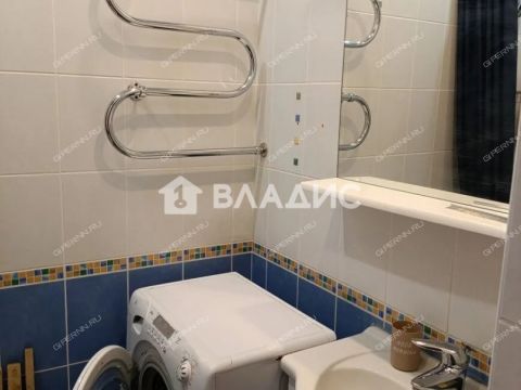 3-komnatnaya-ul-efremova-d-2 фото