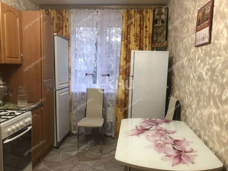 трёхкомнатная квартира на улице Верхнепечёрская дом 4 к1