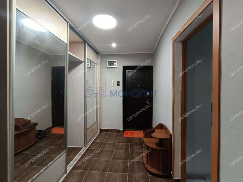 трёхкомнатная квартира на улице Магистральная дом 309