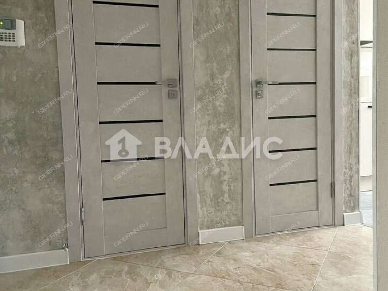 трёхкомнатная квартира на улице Сергея Акимова дом 25