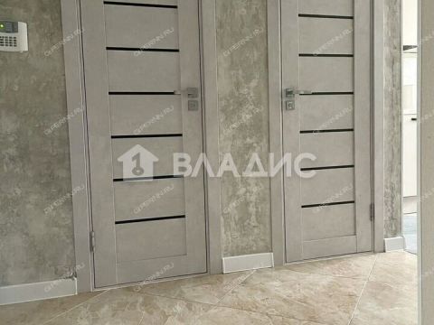 3-komnatnaya-ul-sergeya-akimova-d-25 фото