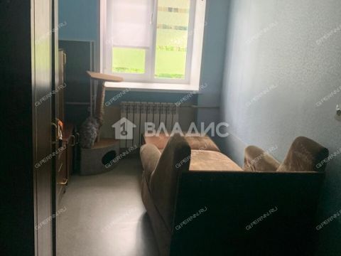 2-komnatnaya-ul-golovnina-d-30 фото