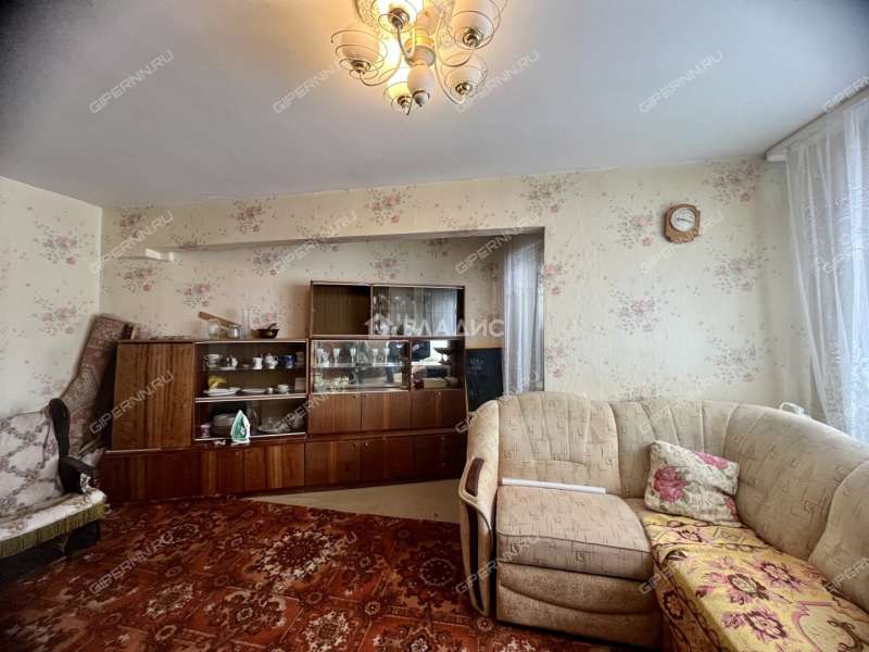 трёхкомнатная квартира на улице Маршала Малиновского дом 2