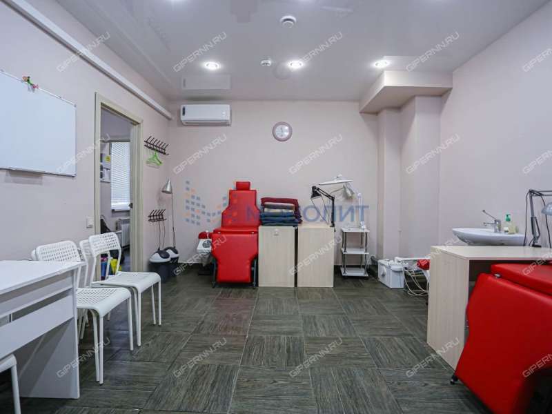 помещение под помещение свободного назначения на Дальней улице