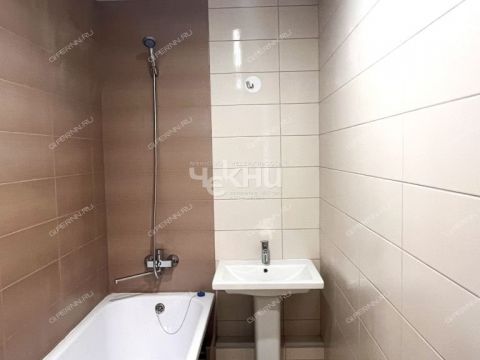 2-komnatnaya-prosp-geroev-donbassa-d-12 фото