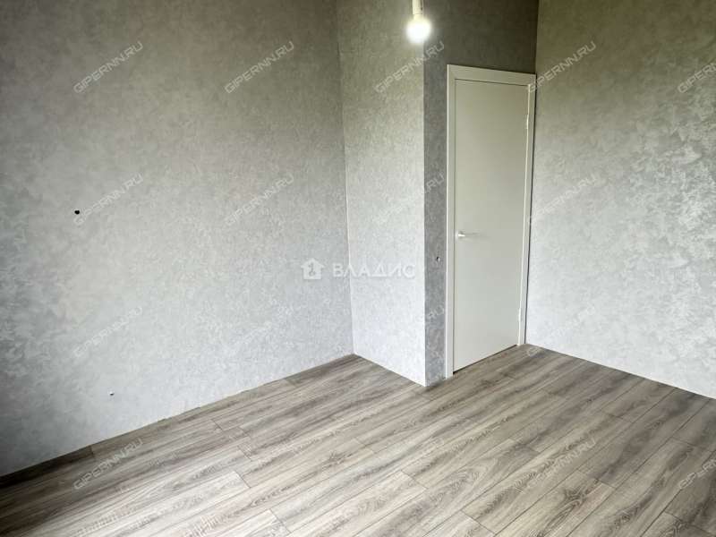 дом на Восточной улице село Каменки