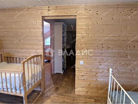 dom-derevnya-drozdovo-zinyakovskiy-selsovet-gorodeckiy-rayon фото