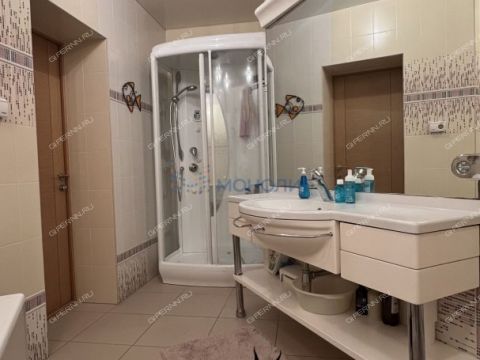 4-komnatnaya-ul-nesterova-d-33 фото