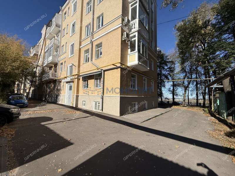 трёхкомнатная квартира на Верхне-Волжской набережной дом 15