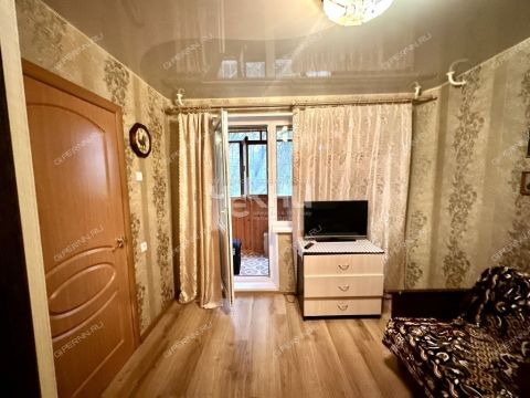 3-komnatnaya-b-r-zarechnyy-d-9 фото