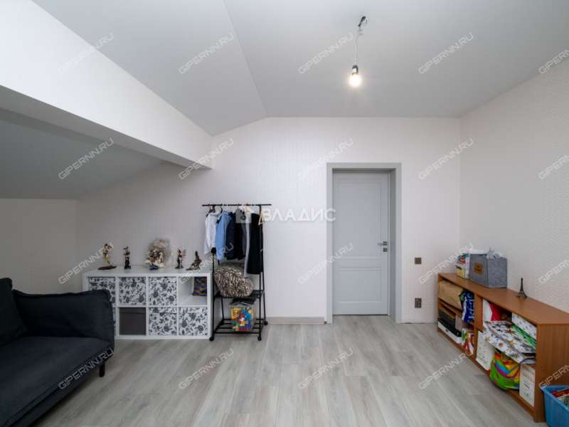 дом на улице Полевая деревня Карабатово