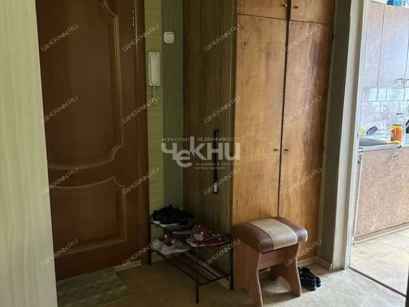 двухкомнатная квартира на 2-й мкр дом 43 Бор