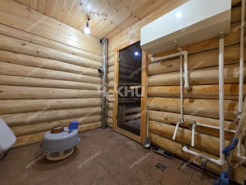 дом на Центральной улице деревня Хабарское