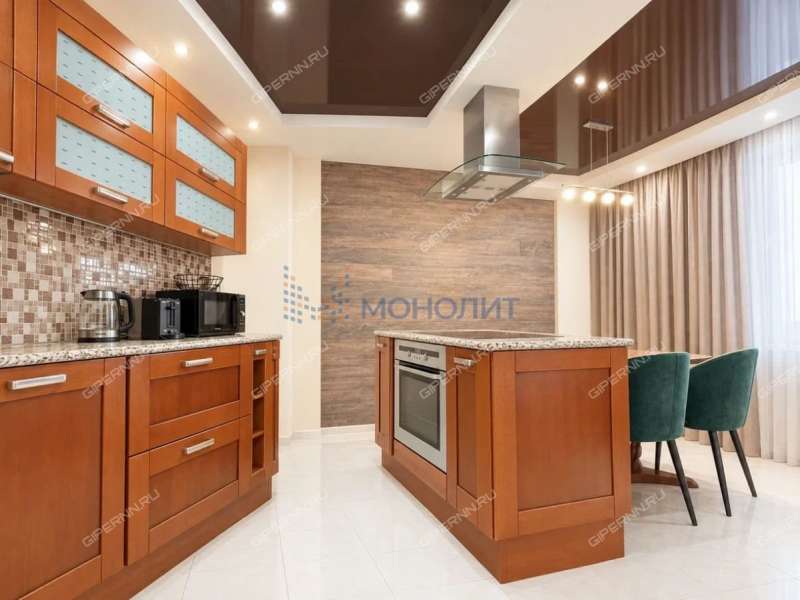 трёхкомнатная квартира на Ошарской улице дом 80