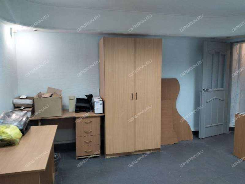 помещение под торговую площадь на Максима Горького ул., д.52