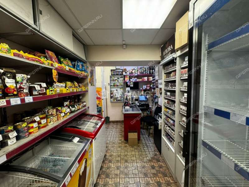 помещение под торговую площадь на улице Зайцева