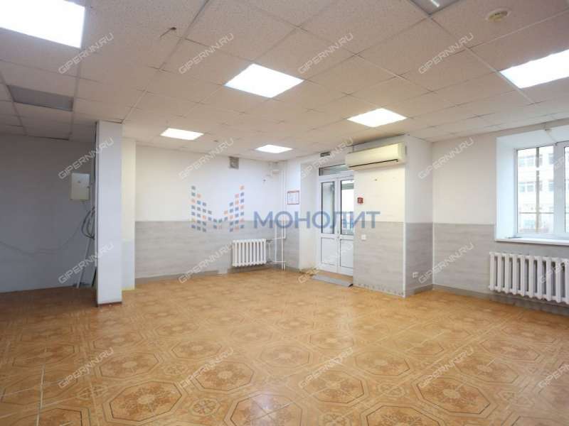 помещение под помещение свободного назначения, недвижимость под салоны красоты на улице Родионова