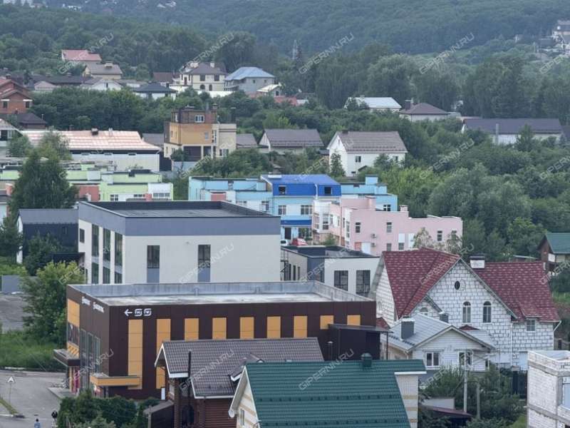 четырёхкомнатная квартира на улице Романтиков дом 13