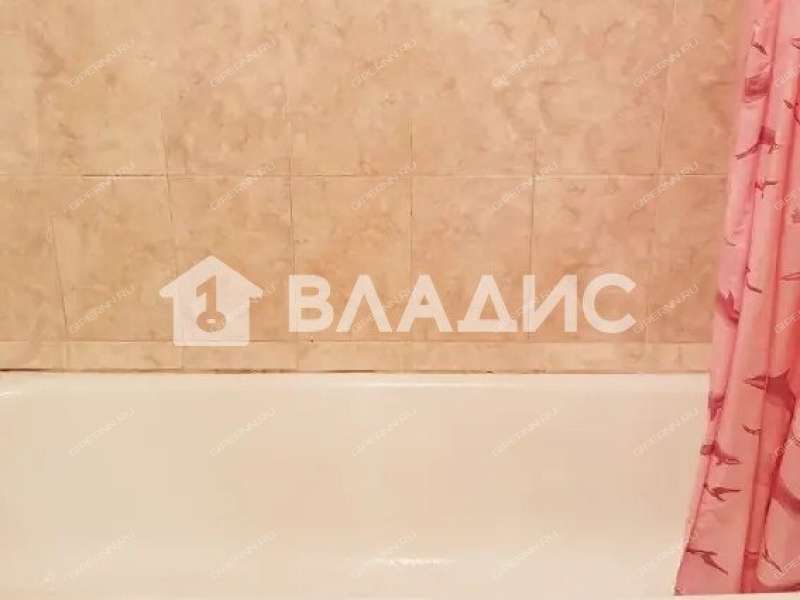 однокомнатная квартира на Волжской набережной дом 10
