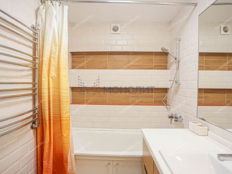 4-komnatnaya-per-svetlogorskiy-d-4 фото