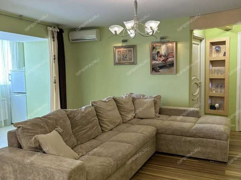 пятикомнатная квартира на Ошарской улице дом 88 к1