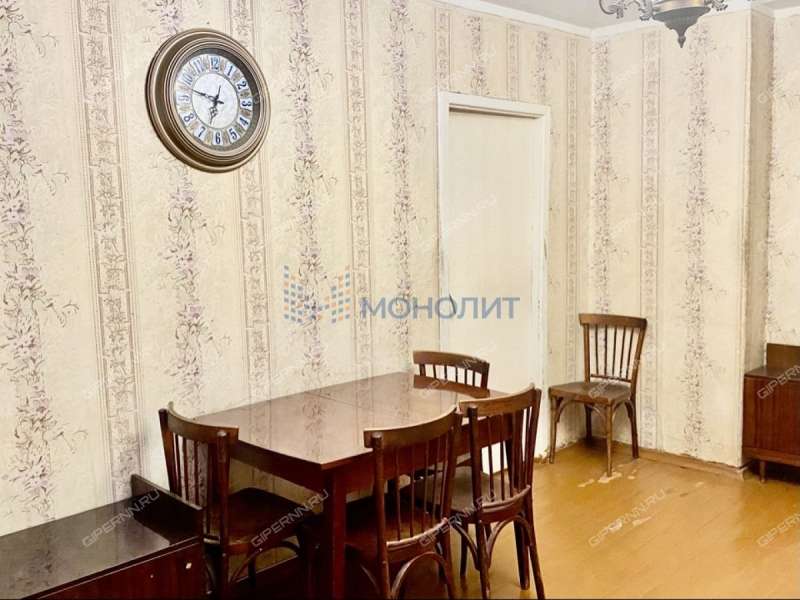 трёхкомнатная квартира на улице Шаляпина дом 15