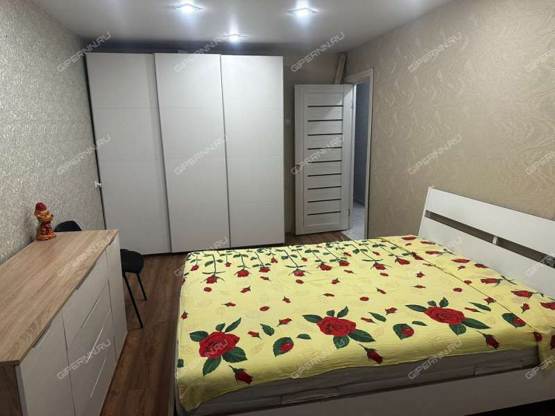 двухкомнатная квартира в 2-м микрорайоне дом 23 город Кстово