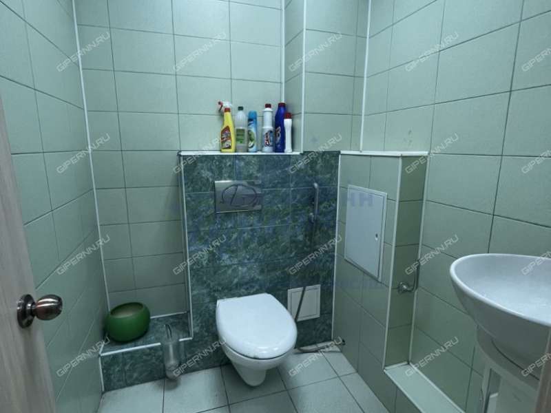 помещение под помещение свободного назначения на улице Мирошникова