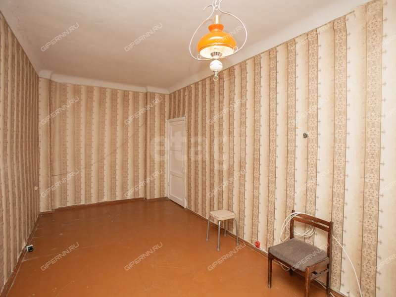 трёхкомнатная квартира на улице Страж Революции дом 23