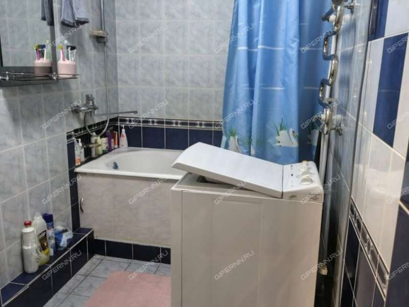 трёхкомнатная квартира на улице Нахимова дом 5 город Выкса