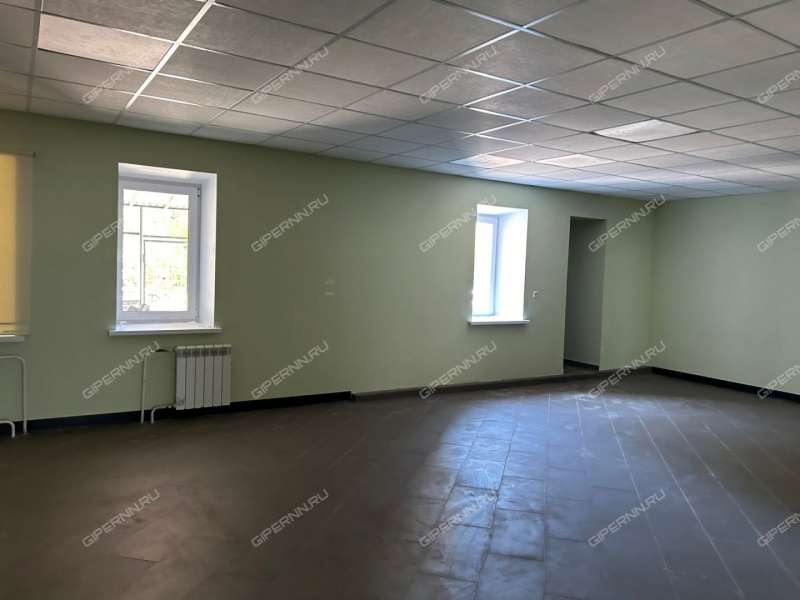 помещение под помещение свободного назначения, торговую площадь на улице Плотникова