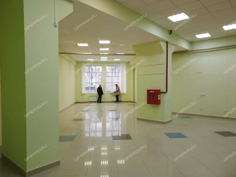 помещение под торговую площадь на Бурнаковский проезд, д.1