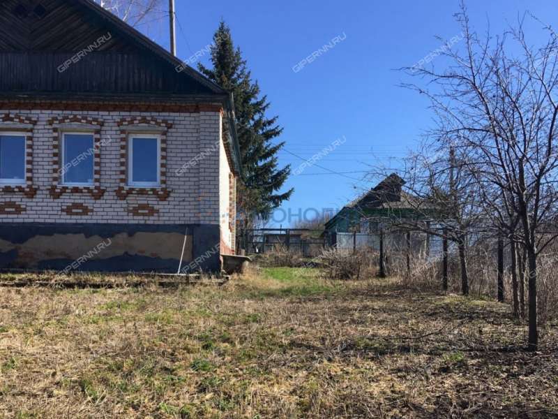 дом на  деревня Абатурово