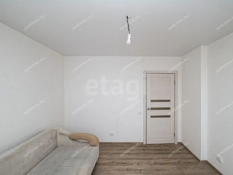 2-komnatnaya-prosp-geroev-donbassa-d-1 фото