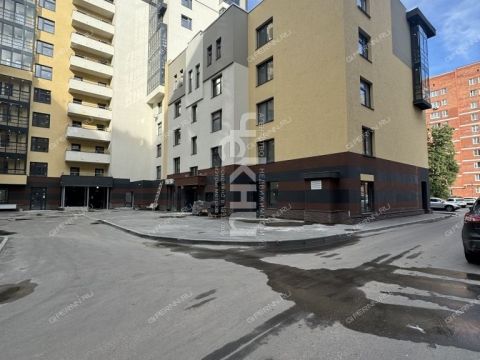 3-komnatnaya-ul-poltavskaya-d-15 фото