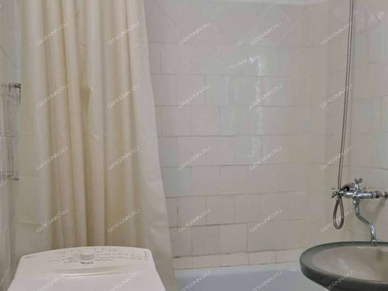 однокомнатная квартира на улице Красных Зорь дом 8