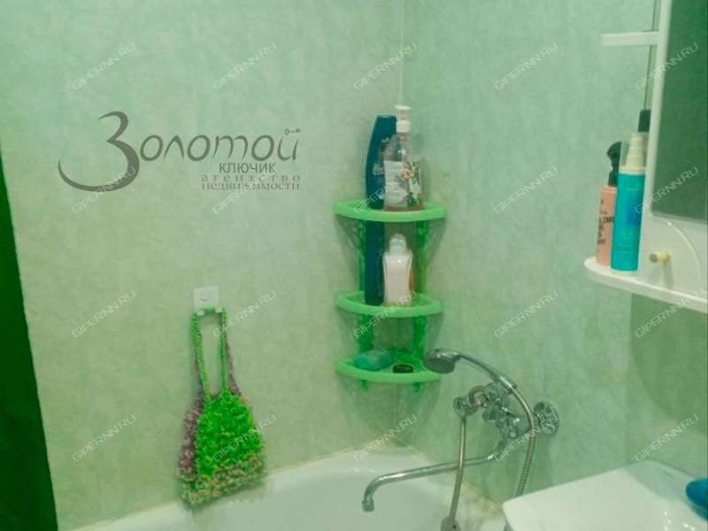 трёхкомнатная квартира на улице Строителей дом 5 город Лысково