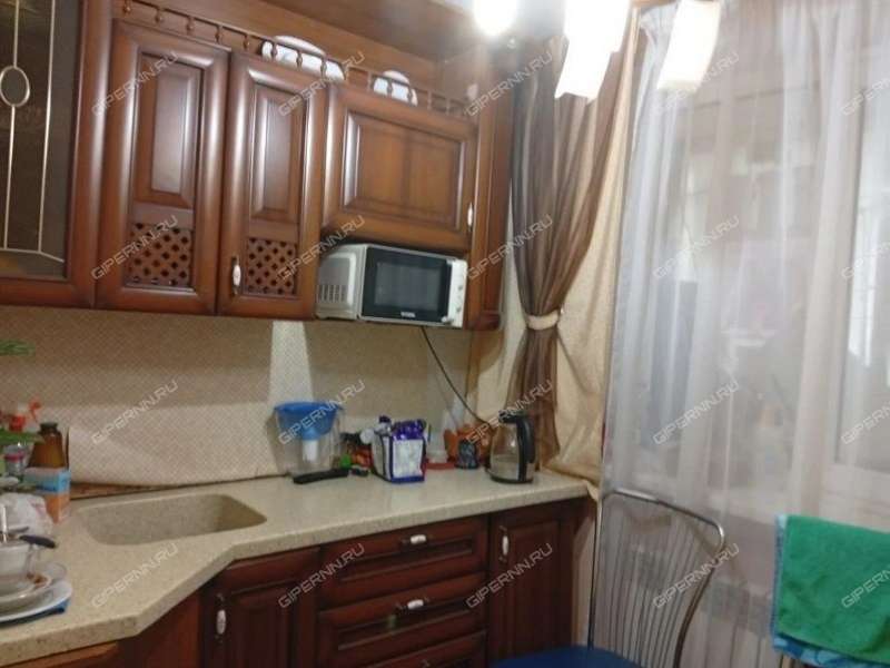 помещение под торговую площадь на улице Бекетова