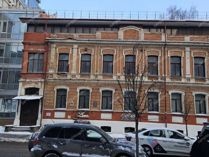 трёхкомнатная квартира на улице Минина дом 18б