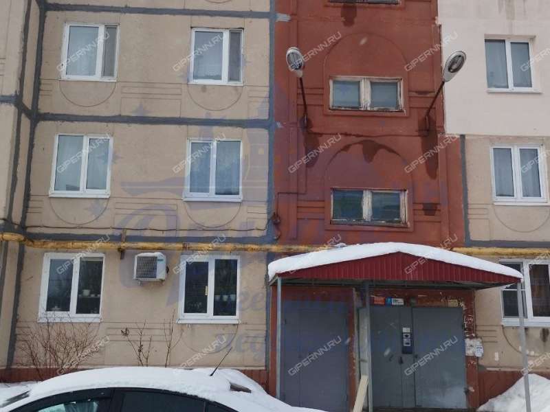 трёхкомнатная квартира на улице Декабристов дом 9