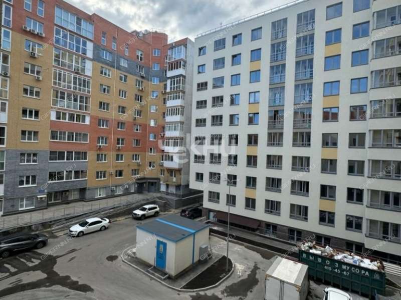 трёхкомнатная квартира на Полтавской улице дом 15